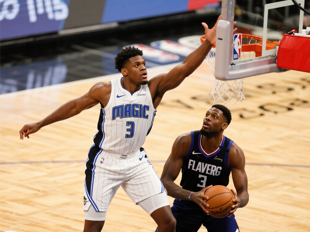 向塔图姆学进攻,向艾萨克学防守:弗拉格的比赛风格启示 相比进攻,防守通常需要更强的专注力与瞬间